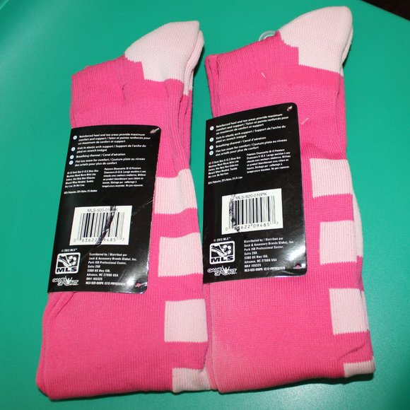 FREE WITH ANY JERSEY❤️Like who doesn't want an extra pair of pink soccer socks? - Picture 3 of 3